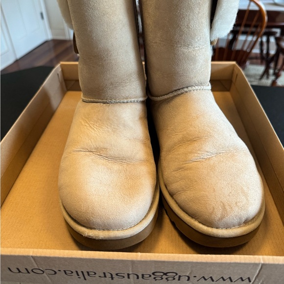 UGG Women's Tan Sheepskin Boots - Picture 8 of 8